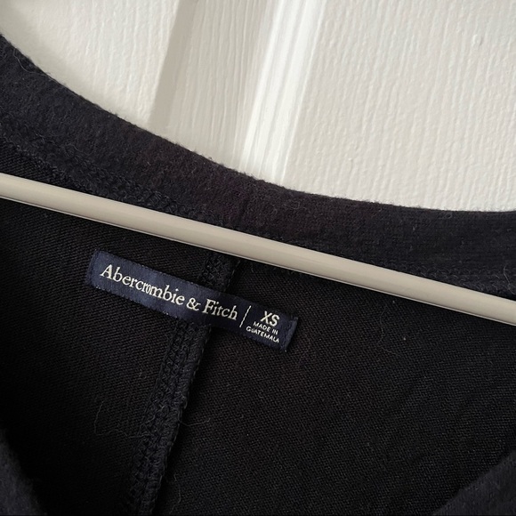 Abercrombie and Fitch Button Down Sweater - Picture 4 of 5